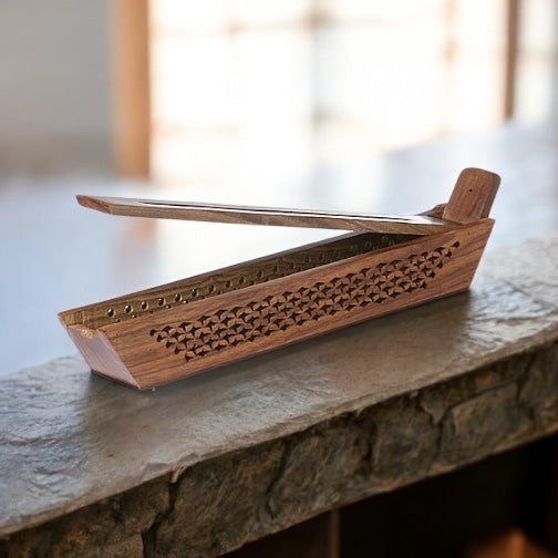 ASH CATCHER BOAT STYLE W/STORAGE H-104