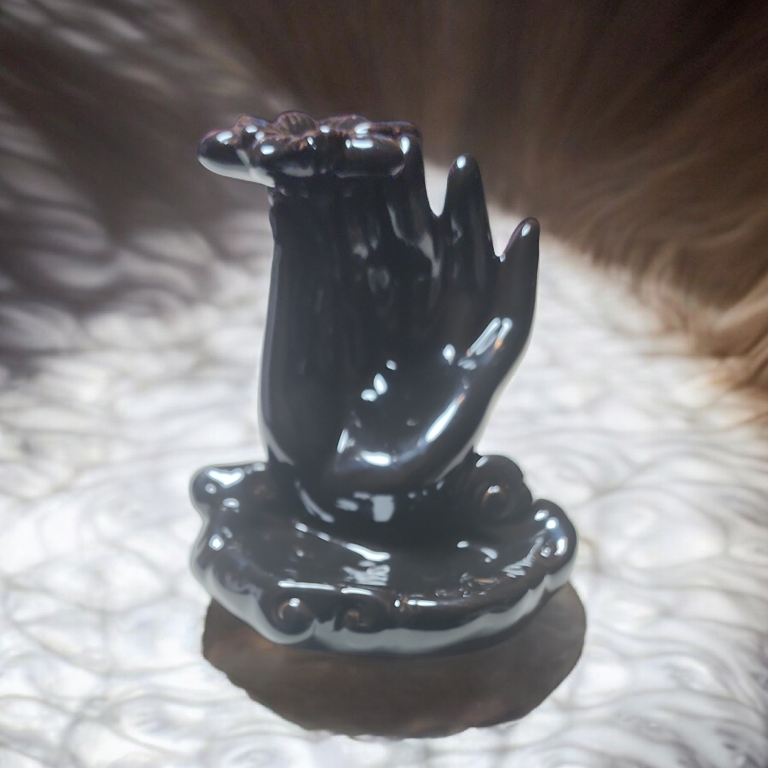 Ceramic Backflow Burner: Om Hand